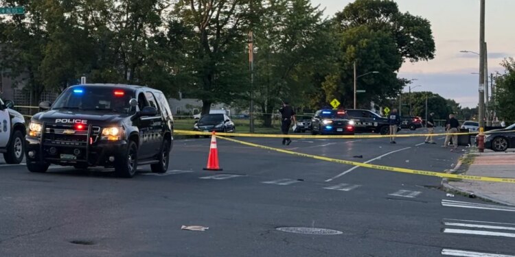 One person dead and four injured in early morning Hartford shooting