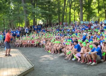Hundreds of kids honor memory of Sandy Hook victim with triathlon in Southington