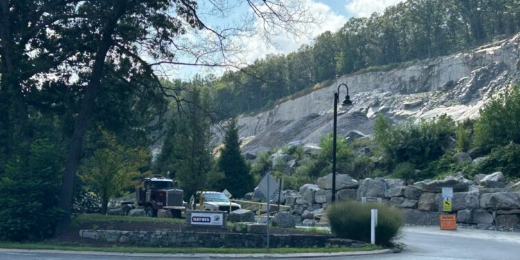 Wallingford man killed by falling rocks in construction accident at Seymour quarry