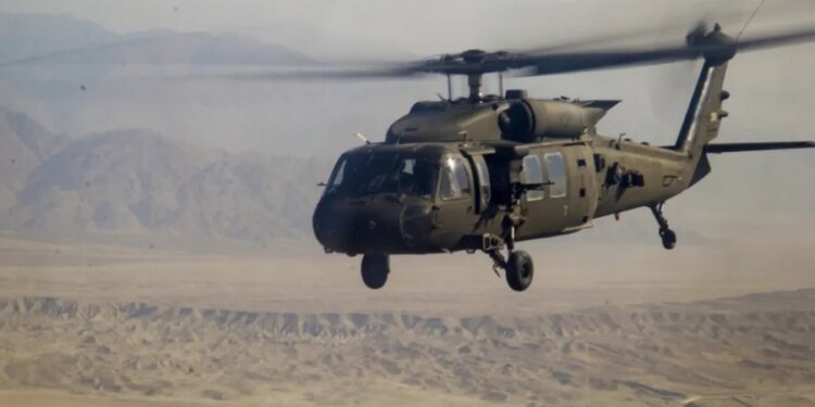 Man, sons tour Sikorsky after Black Hawk helicopters saved them from Missouri flood