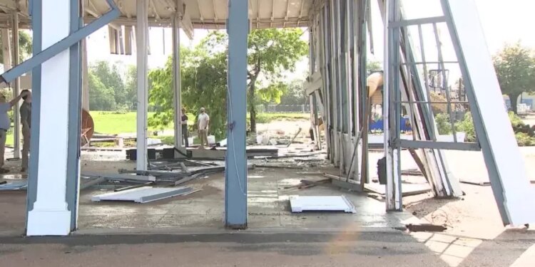 New Haven storm damage forces bride to alter wedding plans