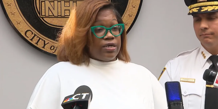 Sister of deadly stabbing victim raises security concerns at New Haven library