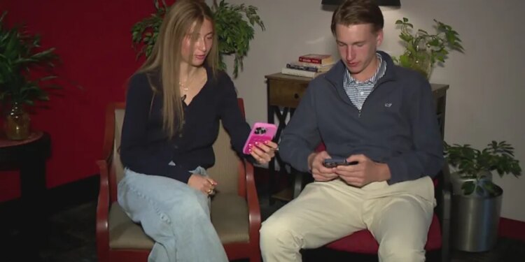 Wednesday's Warrior: 2 teens impacted by cancer create app to help patients, caregivers
