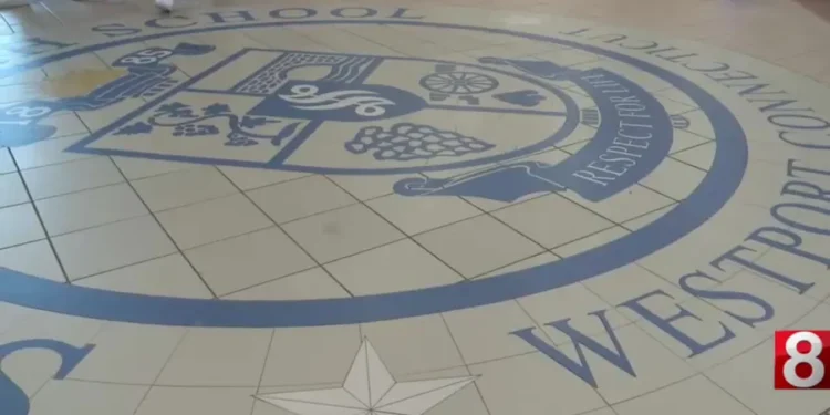 Which Connecticut high school is ranked highest by US News and World Report?